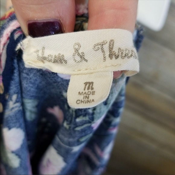 Hem and Thread Stitch Fix Open Back Floral Dress - Picture 3 of 6